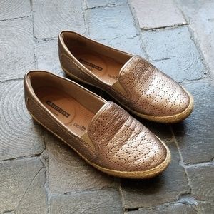 Clark's bronze slip-on sneakers size 5